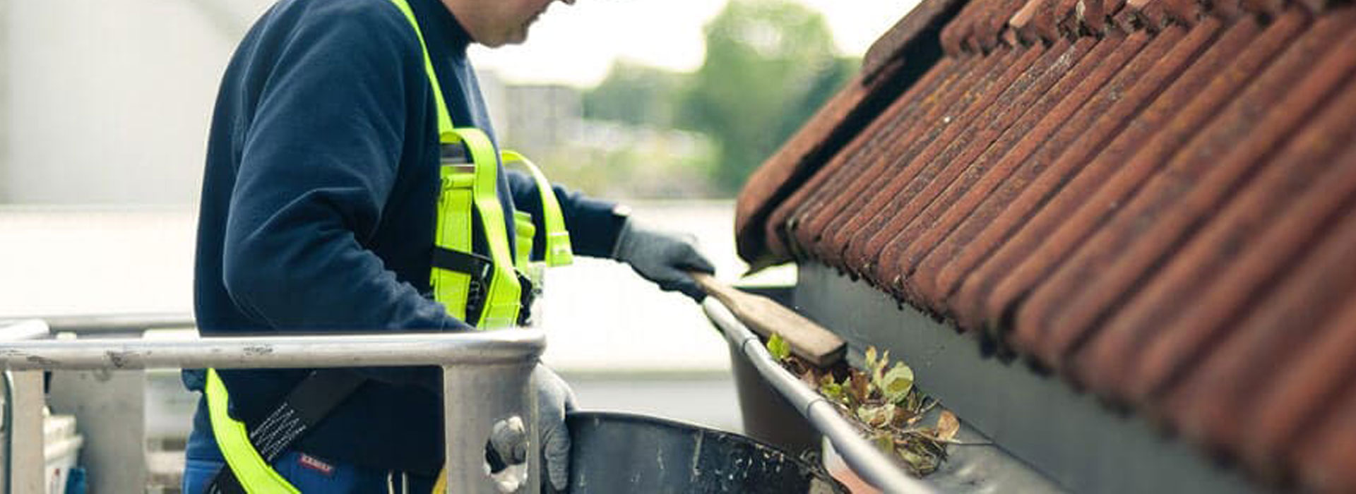 Dakgoot reinigen in Harlingen